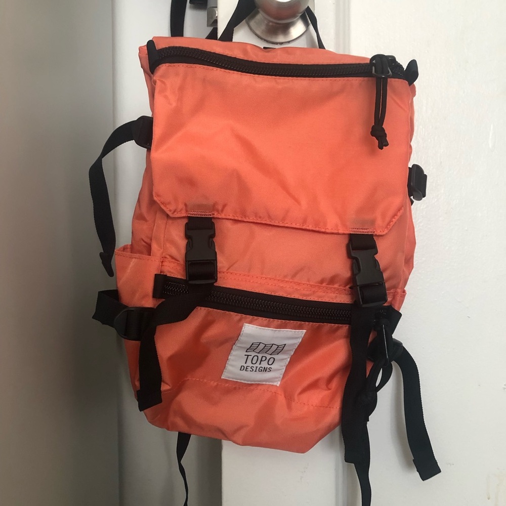 Topo Designs mini Rover pack - Coral